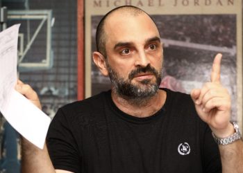 Textilero reclama que ARENA le debe $56,000 de camisetas desde hace dos años