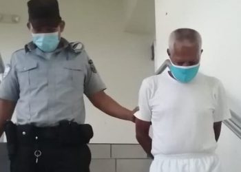 Anciano que mató a su esposa en Chalatenango e intentó suicidarse estará preso 25 años