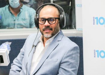 Si quieren hacer fraude, lo vamos a denunciar: Ernesto Castro, candidato a diputado de San Salvador por Nuevas Ideas