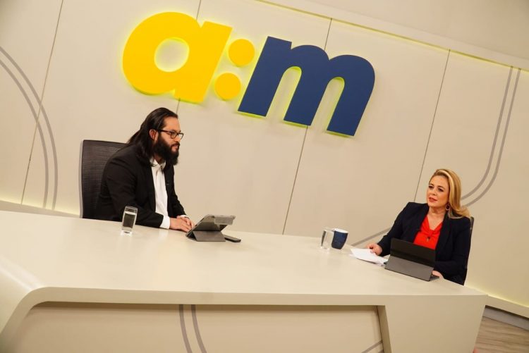 Señalamientos. Escalante asevera que quienes están detrás de la solicitud de interpelar al ministro Zelaya son los financistas de los partidos políticos. Foto: Entrevista AM Twitter