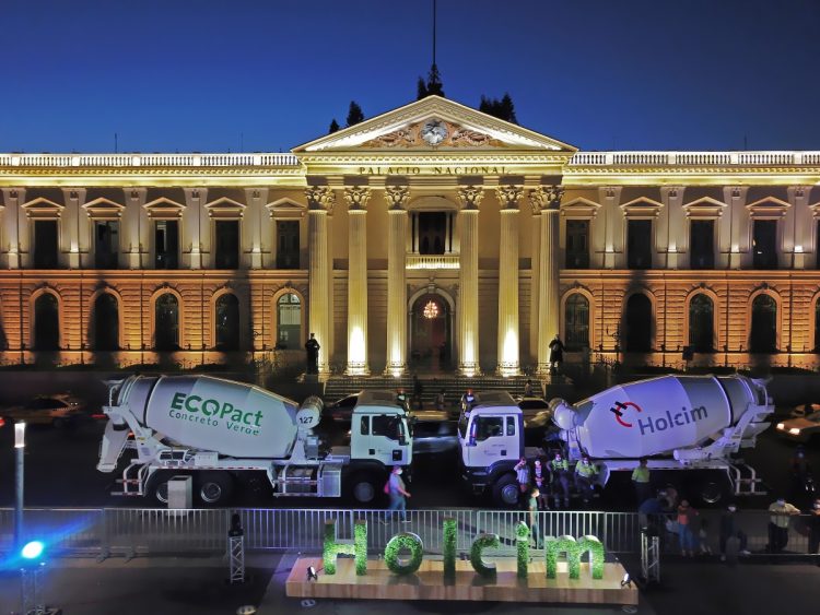 Holcim da un paso más en su camino hacia su
compromiso Net Zero, en el que proyecta ser una empresa carbono neutral.