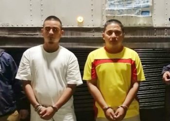 Interpol de Guatemala entrega dos criminales a autoridades salvadoreñas