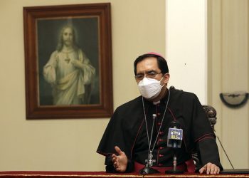 Arzobispo de San Salvador pide justicia para las víctimas de la guerra, más que celebraciones