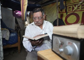 «Aquí era una fiesta cuando pagaban, venían a vender de todo y se disfrutaba», expresa José, un habitante de la finca El Espino