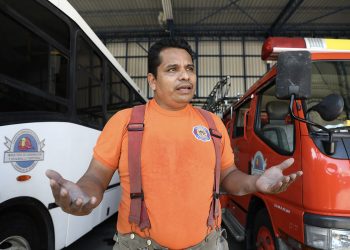 Teniente Walter Carreño: sastre, bombero y héroe con 27 años salvando vidas