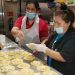 Salvadoreña impulsa medidas en sus negocios en EE.UU.