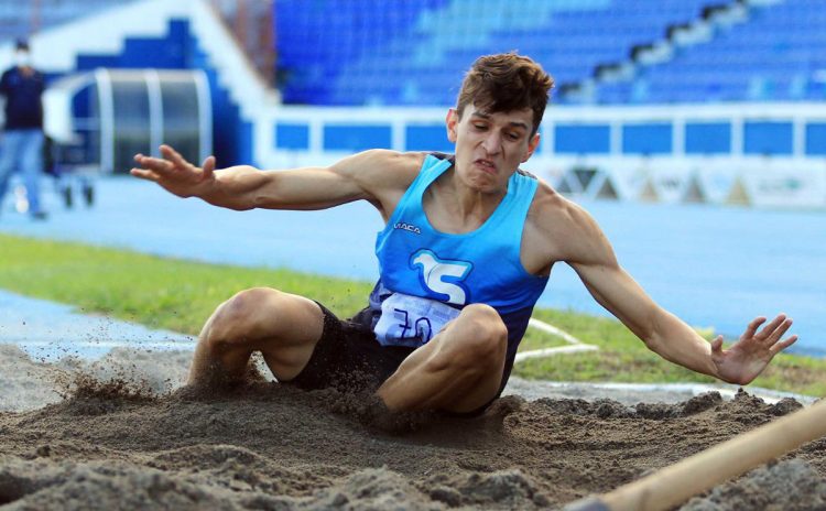 El atletismo tiene hasta el mes de junio, para uno o más atletas puedan clasificarse para los Juegos Olímpicos Tokio 2020. FOTO de Diario El Salvador.