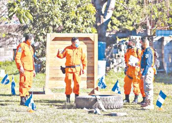 Inauguran las primeras competencias bomberiles
