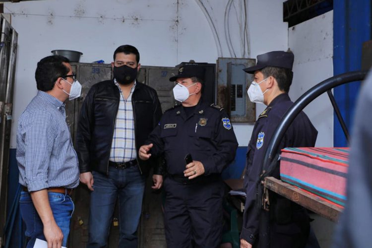 Inspección. Las autoridades de Seguridad inspeccionaron la sede que estará lista en 90 días.