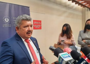 Bandesal anuncia 11 nuevas líneas de crédito para empresarios salvadoreños