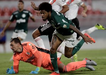 Palmeiras aprovechó cada error y goleó a River Plate en primera semifinal de Copa Libertadores