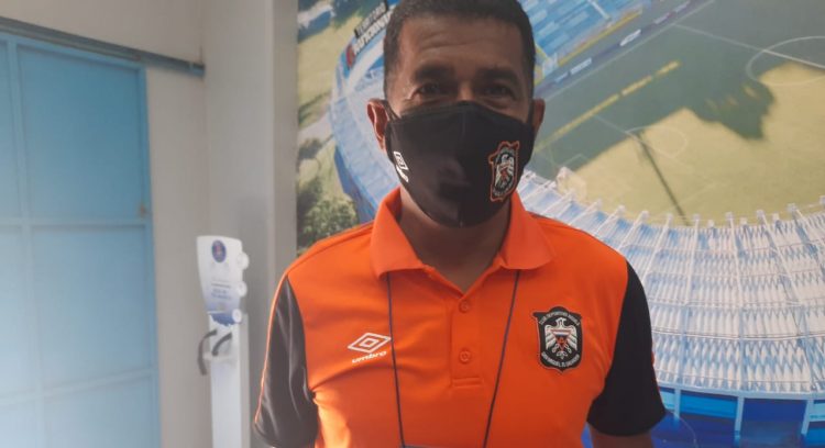 Mario Mayén, director deportivo de Águila. Foto Christian Peñate