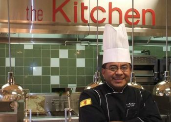 Destacado chef estuvo en Ahuachapán para motivar a jóvenes en el arte culinario