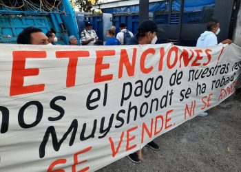 Sindicalistas de Alcaldía de San Salvador exigen a Ernesto Muyshondt el pago de retenciones laborales