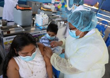 Gobierno asegura inversión para salud, educación, y pensión