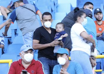 Williams Reyes, máximo goleador de El Salvador: «Espero que Nicolás Muñoz logre romper el récord este torneo»