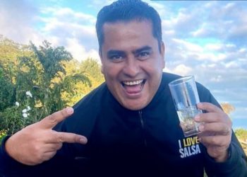 «Vuelvo a nacer», así define el líder de la orquesta Salsalvador All Stars su recuperación tras padecer COVID-19