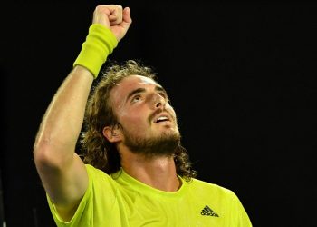 Tsitsipas elimina a Rafael Nadal del Abierto de Australia