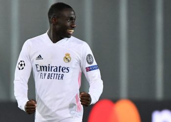 Real Madrid gana en visita a Bérgamo y se acerca a los cuartos de final