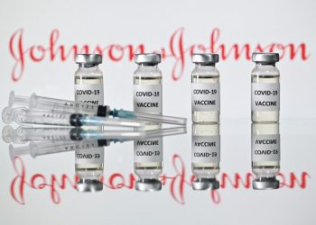 EE. UU. autoriza uso de emergencia de vacuna de Johnson & Johnson contra la COVID-19