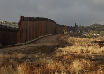 EE.UU. abrirá sus puertas a los migrantes con casos pendientes que aguardan en México