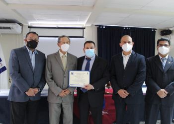 Ministro de trabajo recibe reconocimiento por parte de la USAM