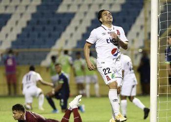 Tigana Meléndez, técnico de Alianza: «Lo importante es que Fito Zelaya sabe lo que está haciendo»