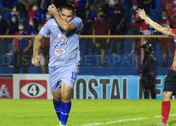 Álex Larín vuelve al fútbol de Guatemala para jugar con el Xelajú MC