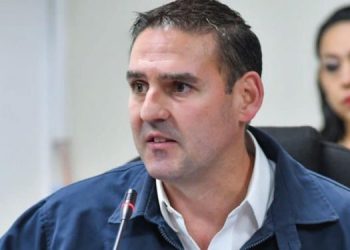 Denuncian contratación de plazas fantasmas por parte de Ernesto Muyshondt en la Alcaldía de San Salvador