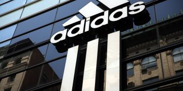 La alemana Adidas anuncia venta de su filial estadounidense Reebok
