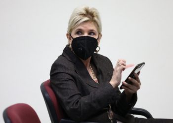 Defensor de Ana Ligia de Saca solicita extinción de pena por prescripción de delito