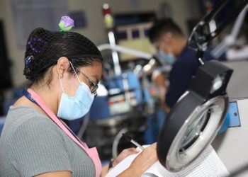 Venta de chips impulsa exportaciones de El Salvador