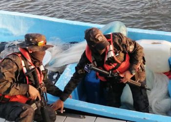 Operativo deja un supuesto narcotraficante fallecido y 500 kilos cocaina incautada