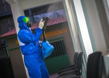 Ministerio de Salud desarrolla jornada de higienización en el Banco de Sangre del Hospital El Salvador