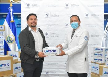 Lotería Nacional de Beneficencia dona insumos médicos a Hospital Zacamil