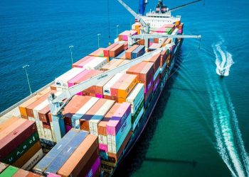 Un cargamento de 625 toneladas de alimentos arriban en el territorio salvadoreño este domingo