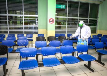 Ministerio de Salud desarrolla jornada de limpieza en el Hospital «Benjamín Bloom»