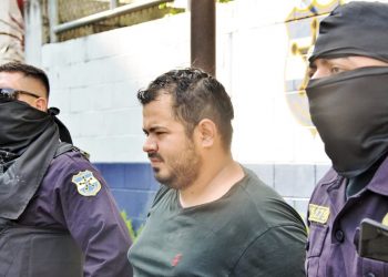 Capturan a hombre que habría estrangulado a su tía e intentado matar a sus primos en colonia Escalón