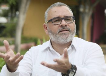 Funes reta al FMLN a cumplir compromiso con ARENA para destituir al presidente Bukele