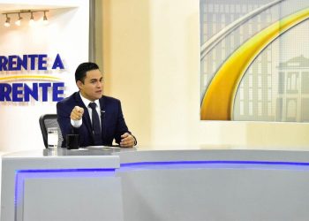 Henry Flores: «No quiero pensar que, porque el Fiscal General  tiene un hermano que es concejal de la Alcaldía de Santa Tecla, es que no actúan contra el alcalde»