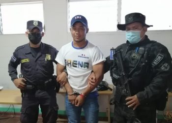 Capturan a vigilante de ARENA en centro de votación de Bolívar, La Unión
