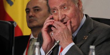 Desde el exilio, Juan Carlos I sigue saldando sus deudas fiscales