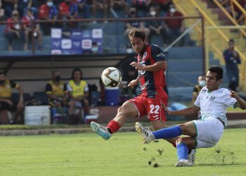 Gullit Peña se estrenó como goleador en FAS en la paliza de 4-1 al Sonsonate