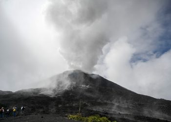Guatemala en alerta por incremento de actividad eruptiva de volcán Pacaya