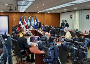 Asamblea insiste en destitución del presidente Bukele