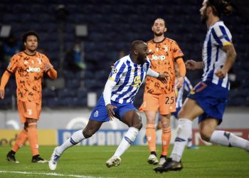 La Juventus pierde 2-1 en Oporto pero deja abierta la eliminatoria