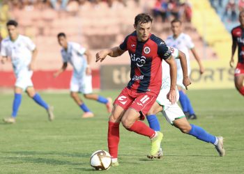 Tomás Granitto le baja al furor que genera en redes sociales: «Vine acá para jugar al fútbol, ayudar a FAS a salir campeón»