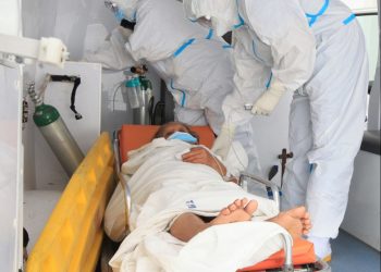 Fumar provoca un doble riesgo de desarrollar síntomas graves por la COVID-19