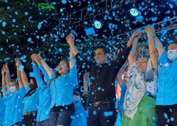 Más de 4,000 tecleños respaldan al candidato a alcalde por Nuevas Ideas, Henry Flores, en su cierre de campaña