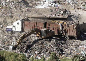 Acumulación de basura en Planta Aragón es por impago de góndolas